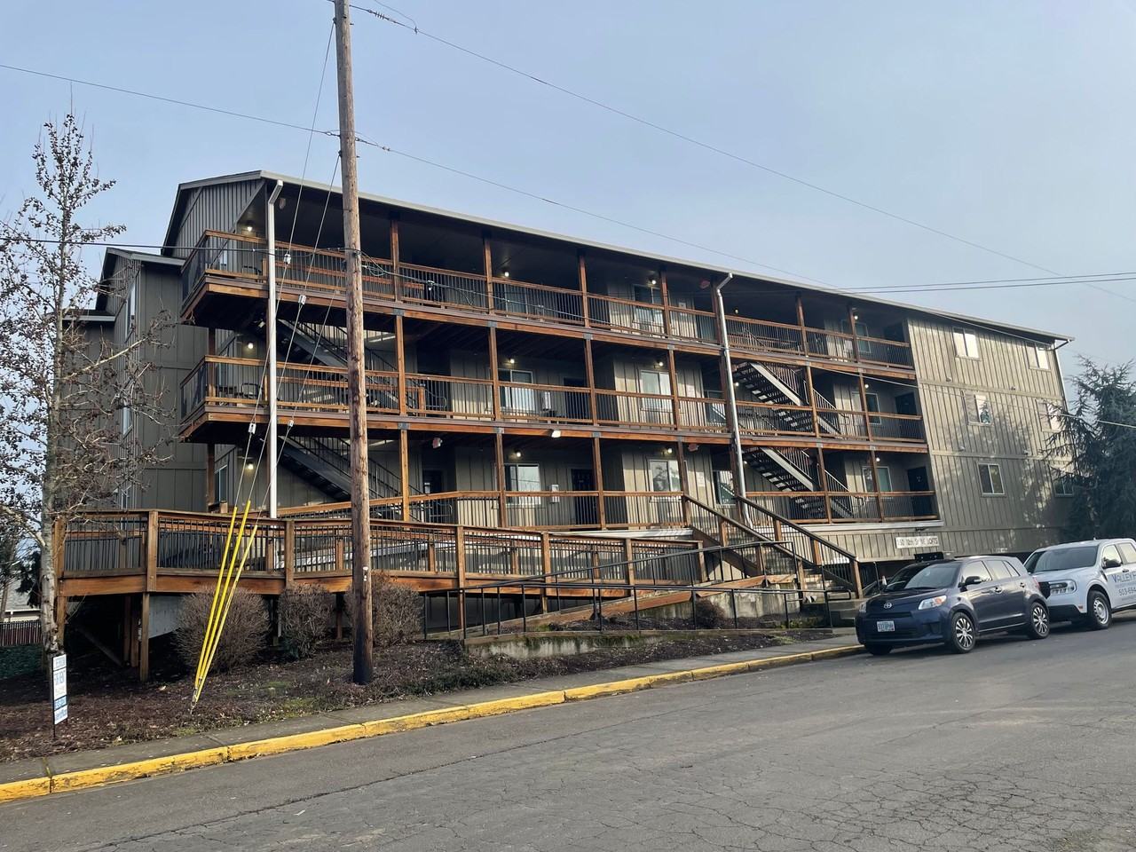 Holden01 - 1150 12th St NE - Photo 2 of 2