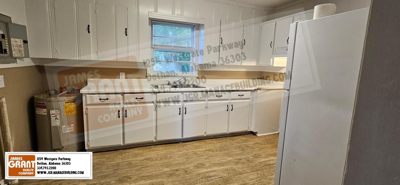 310 W Lafayette St - Photo 4 of 43