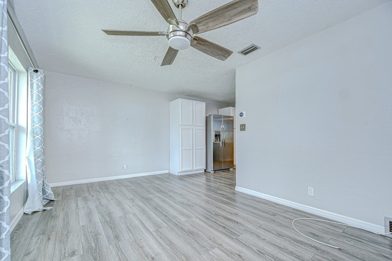 5325 8th Ave S #1 - Photo 7 of 28