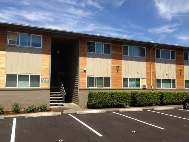 ES2275 -Eagle Rock Apartments - Photo 2 of 37