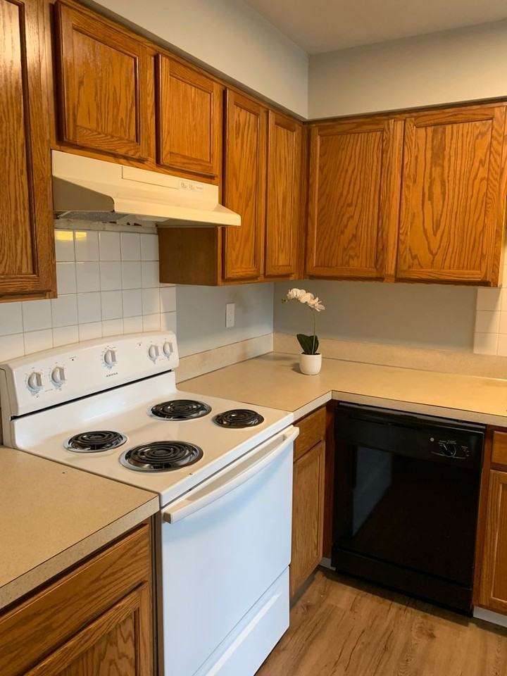 ES2275 -Eagle Rock Apartments - Photo 4 of 37