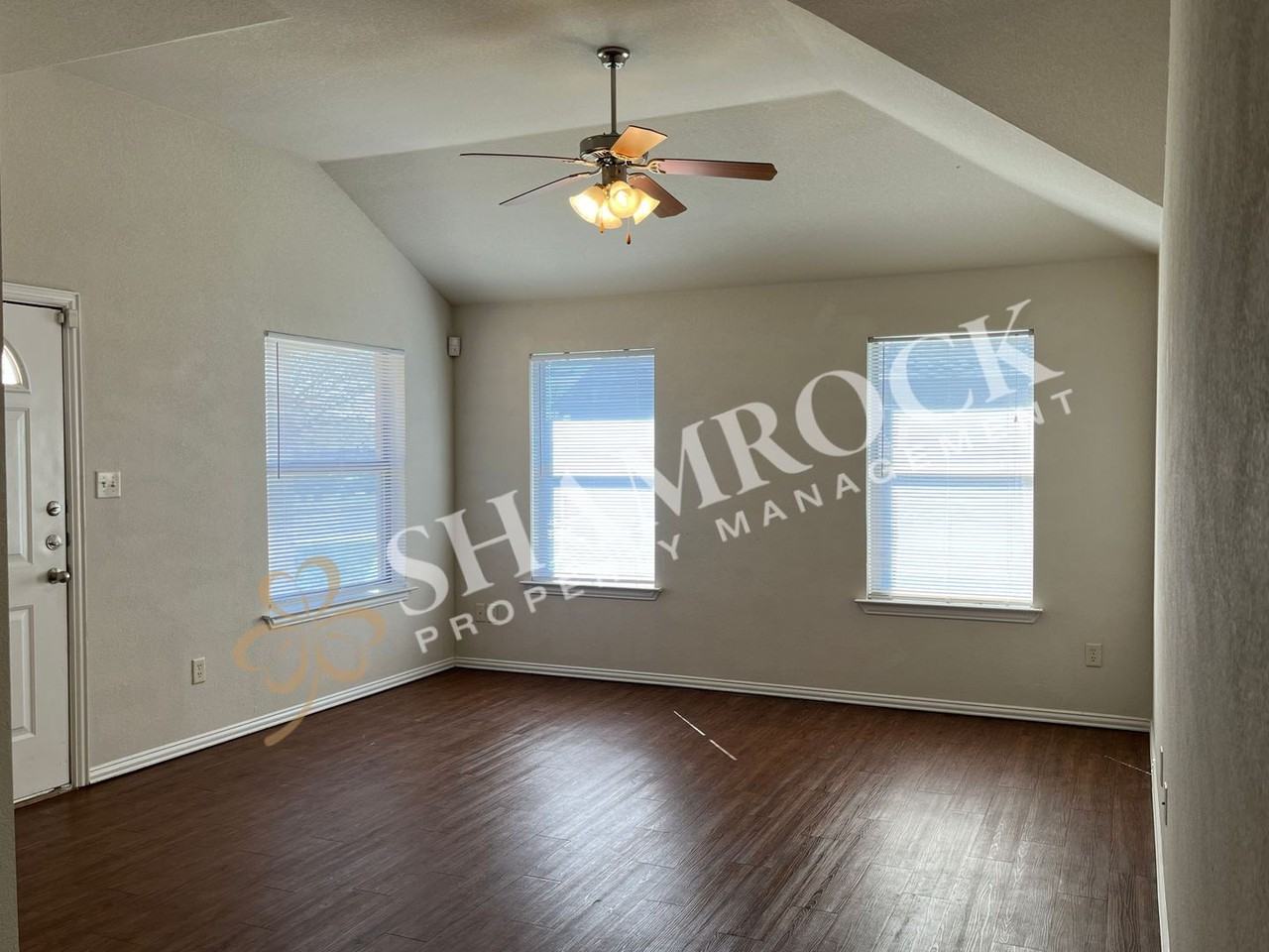 1209 Sironia Trl - Photo 2 of 15