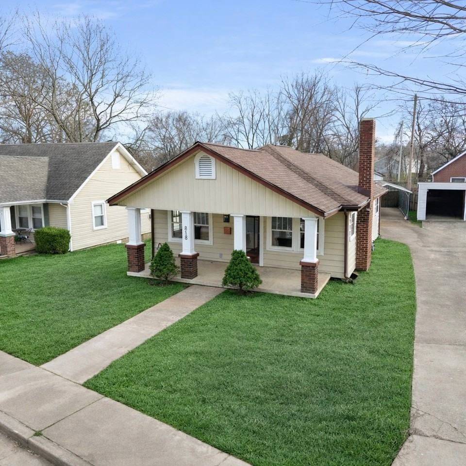 818 Stafford St #1 - Photo 3 of 31