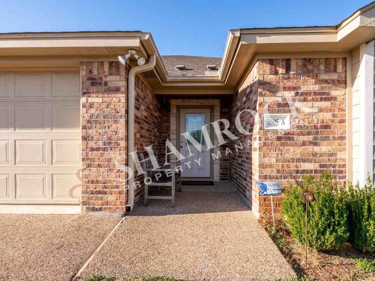 5605 Foxborough Dr Apt A - Photo 3 of 14