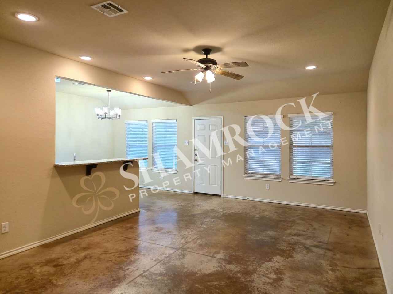 5605 Foxborough Dr Apt A - Photo 4 of 14