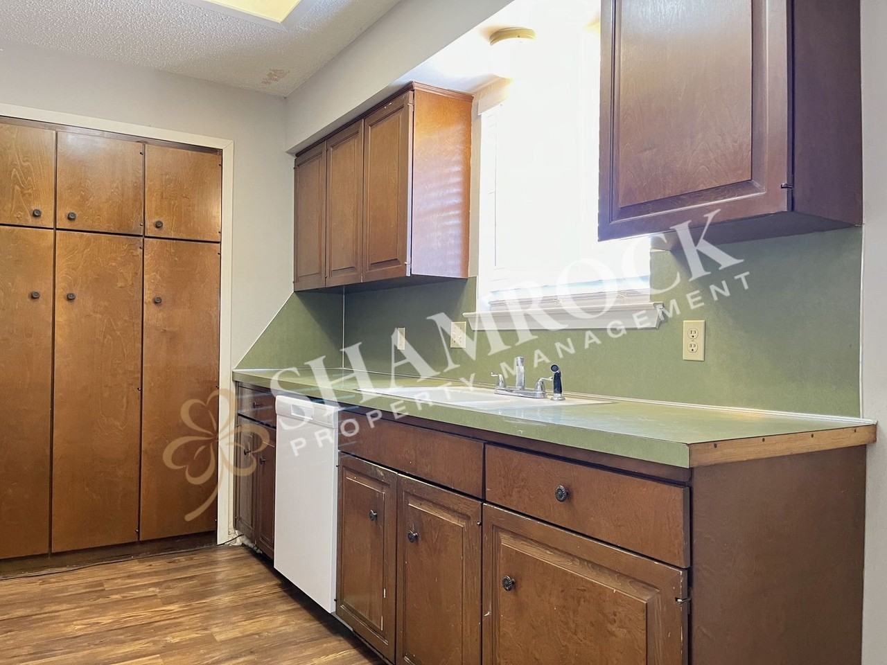 6621 Dunn St - Photo 4 of 15