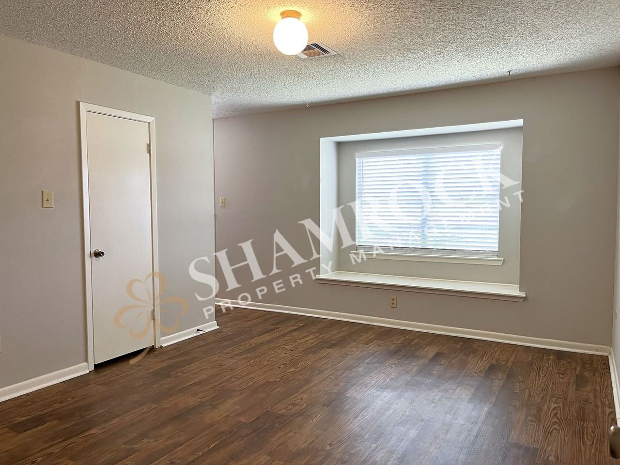 6621 Dunn St - Photo 6 of 15