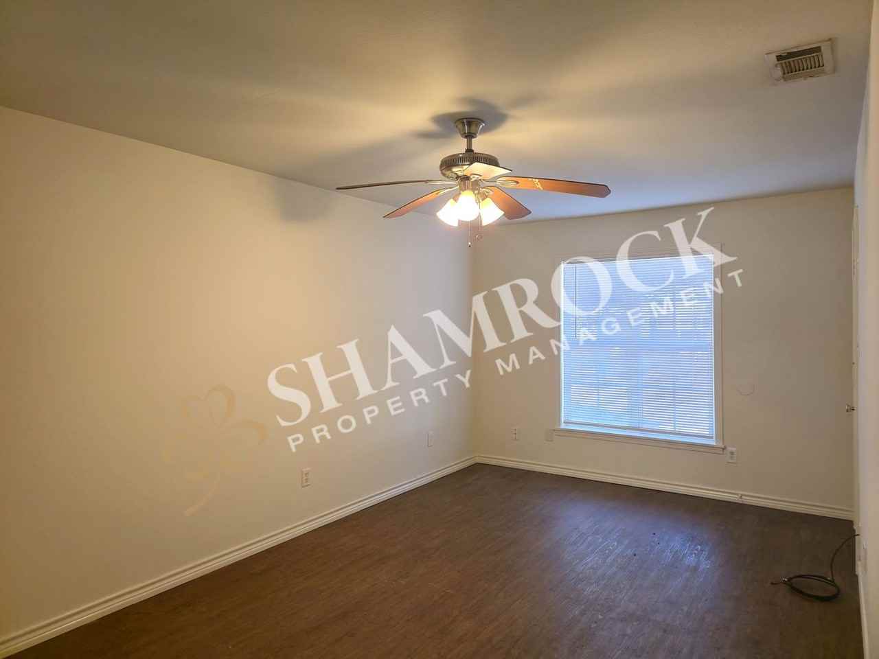 3512 Windsor Ave - Photo 2 of 6