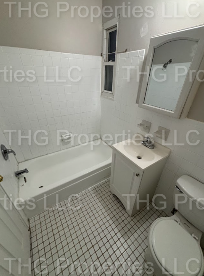 610 E Front - Photo 6 of 9