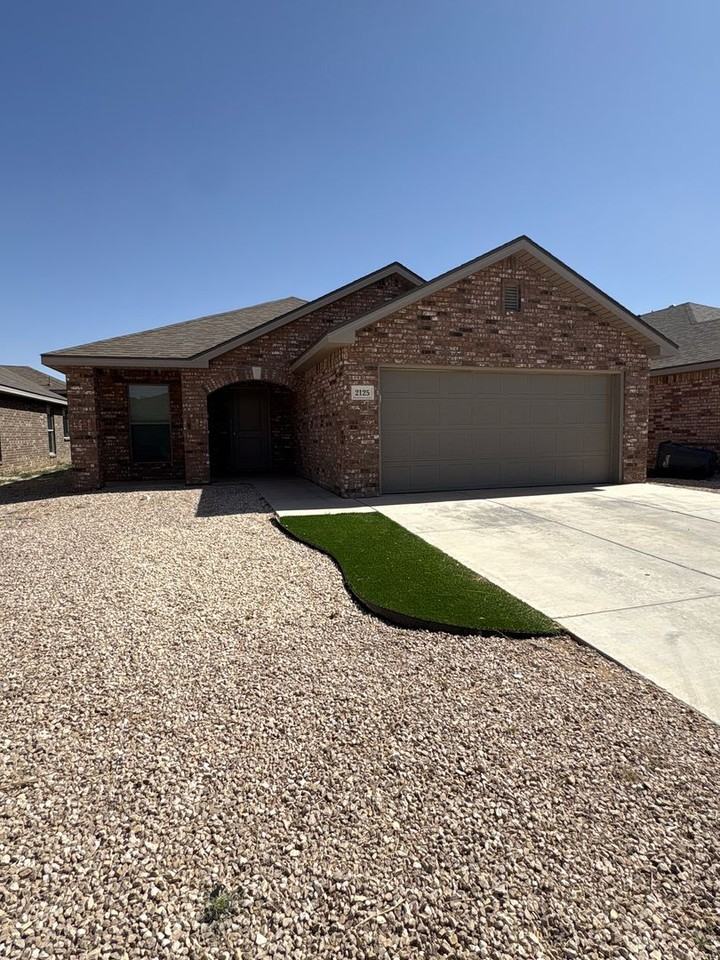 2125 Kirksey Ave - Photo 2 of 13