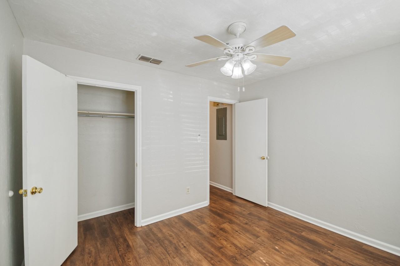 1338 Cherry St #5 - Photo 5 of 23