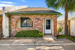 featured image of 6504 N Lagoon Dr #1