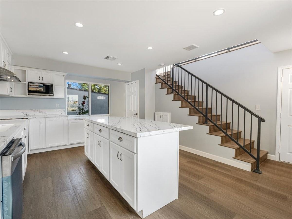 510 Neva Pl #1 - Photo 5 of 29