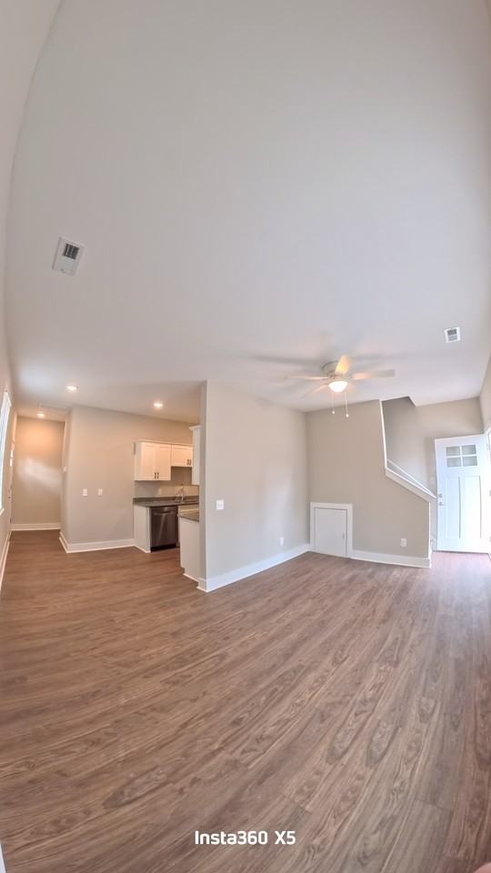 38 E 4th St #38 - Photo 5 of 10