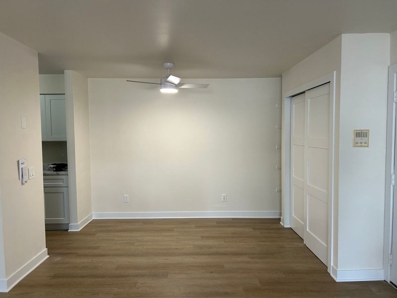 Westchester House - 2928 - Photo 4 of 25