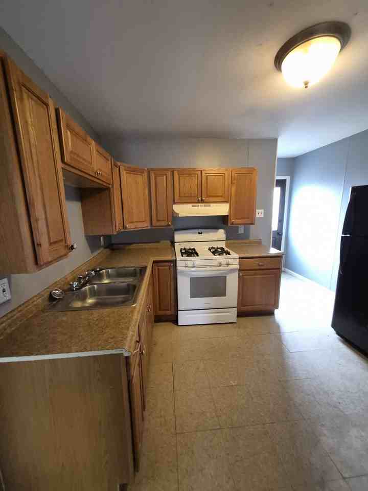 9611 Winkler Dr #1 - Photo 4 of 19