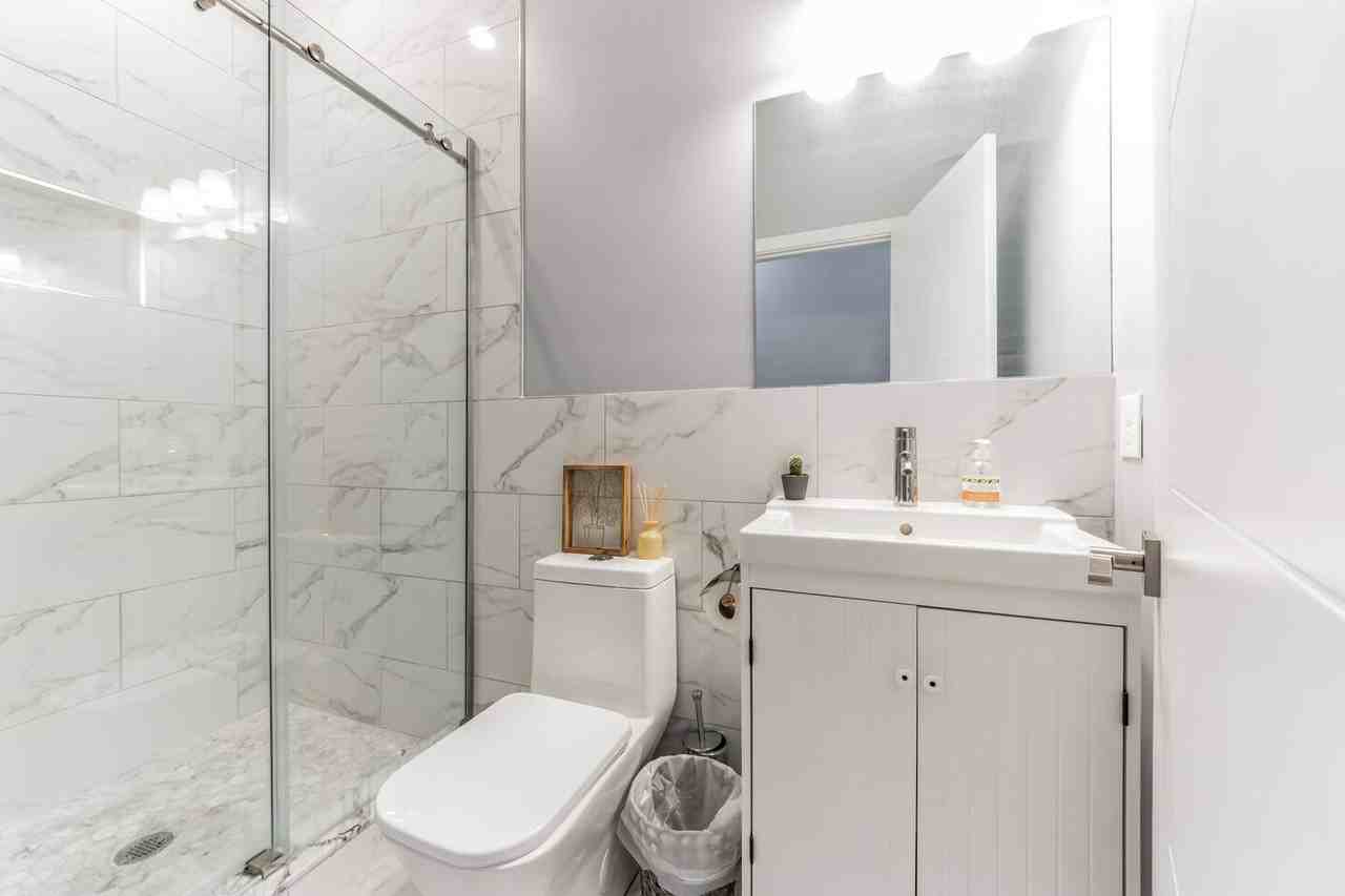 2110 N 7th St #1 - Photo 4 of 14