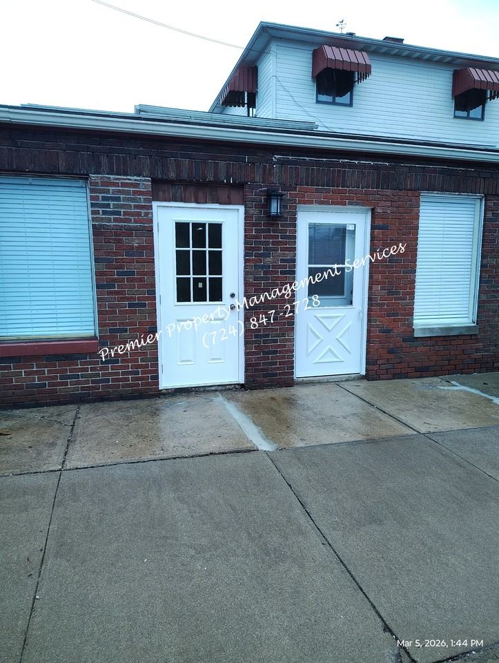 906 Clyde St #906CLYDEST - Photo 2 of 20