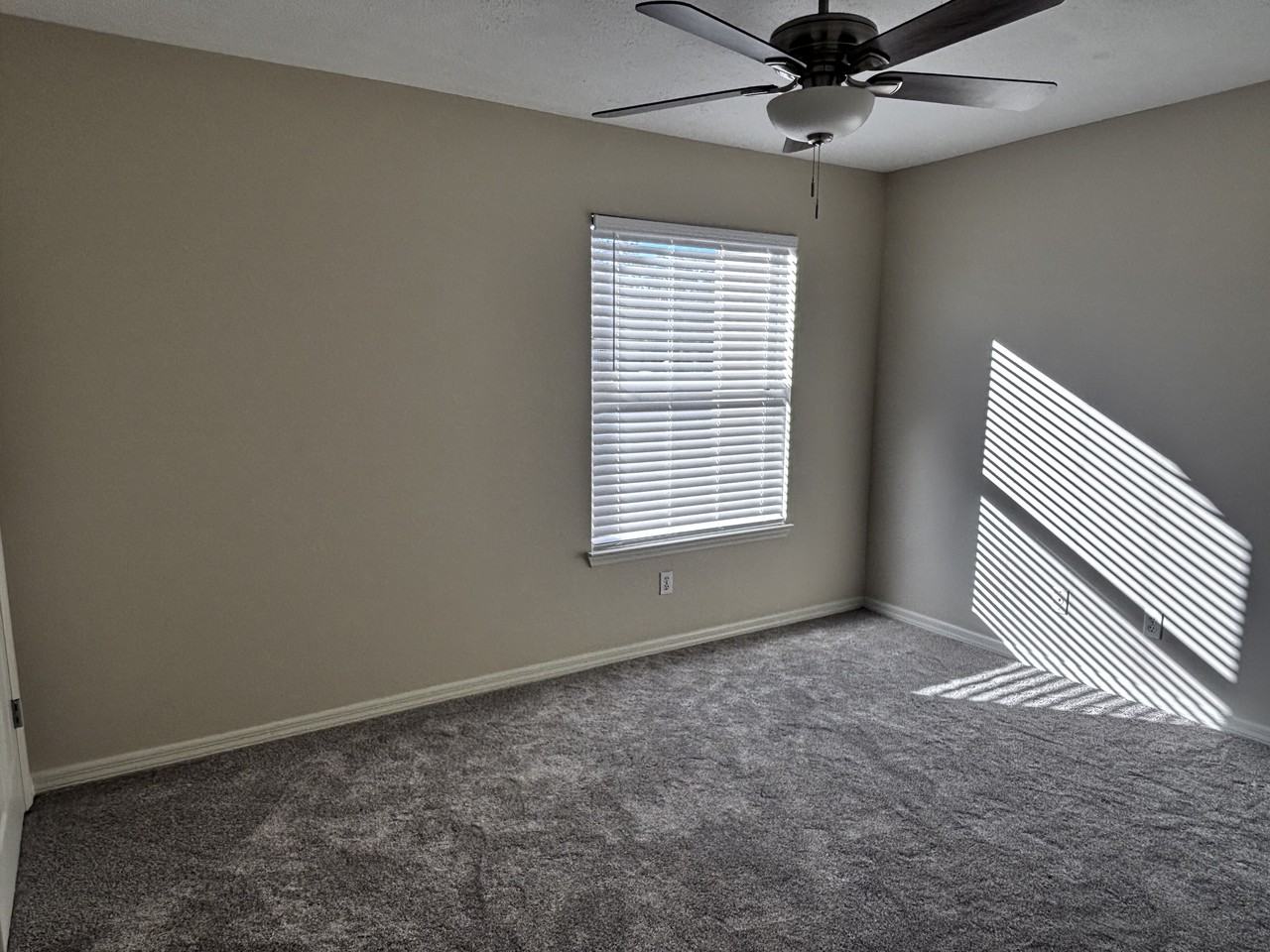 6588 Harbour Blvd #1 - Photo 6 of 10