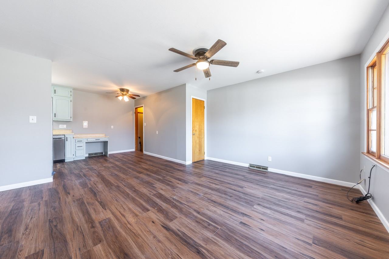 1933 Judson St #1 - Photo 2 of 10