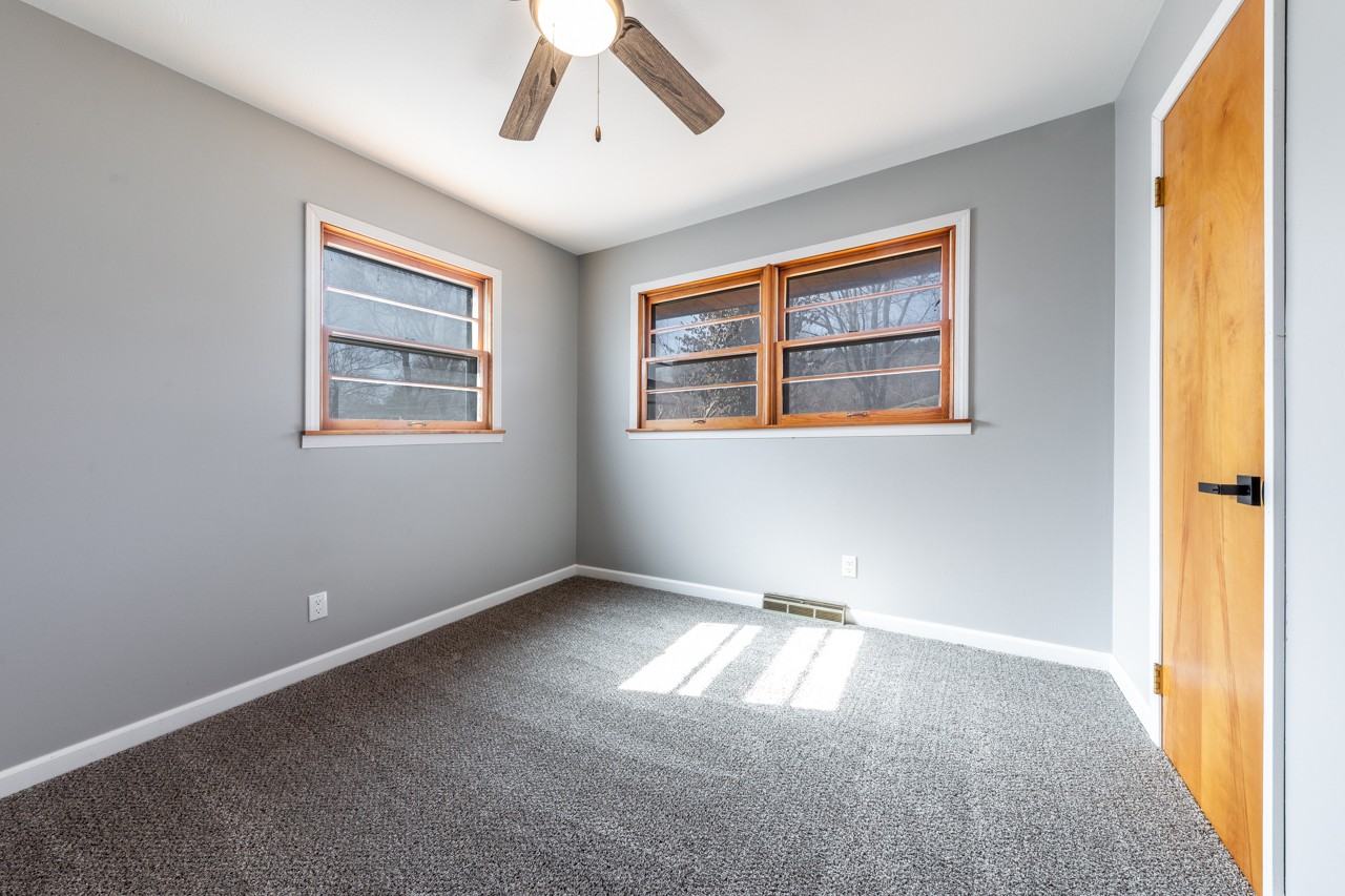 1933 Judson St #1 - Photo 5 of 10