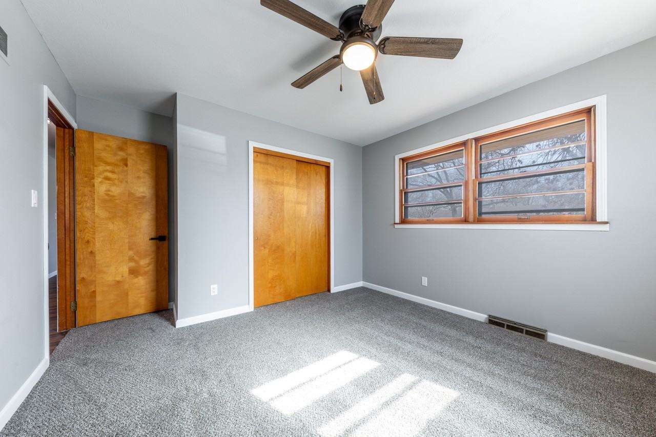 1933 Judson St #1 - Photo 7 of 10