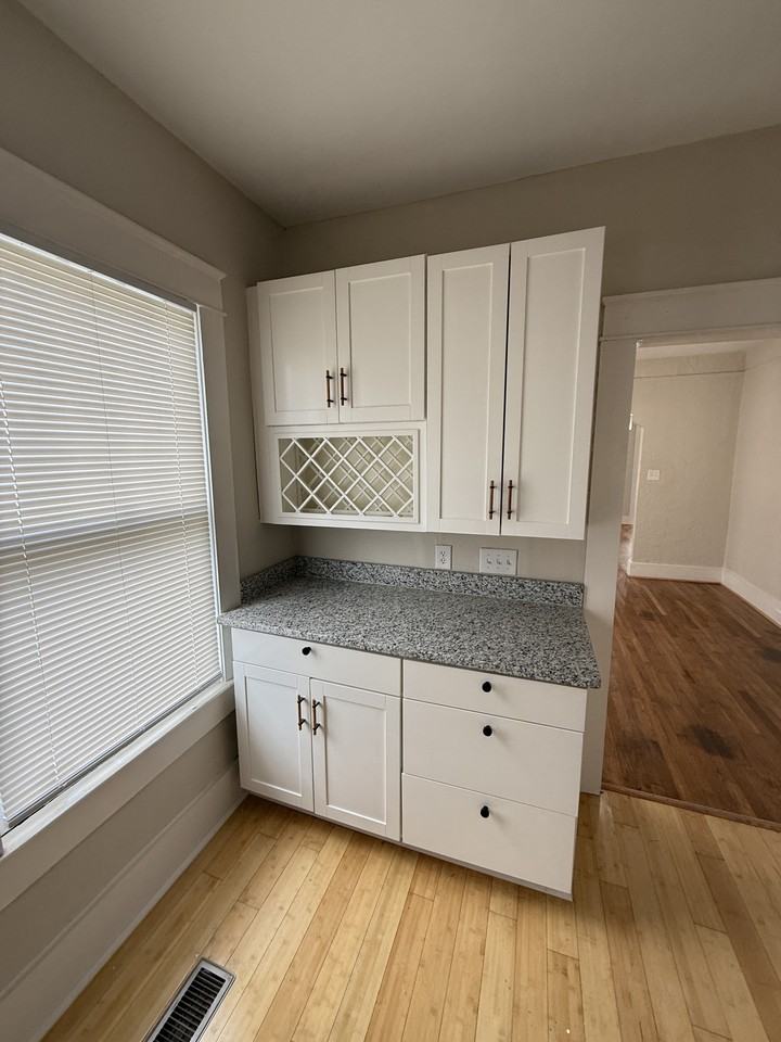 208 58th St N #1 - Photo 5 of 16