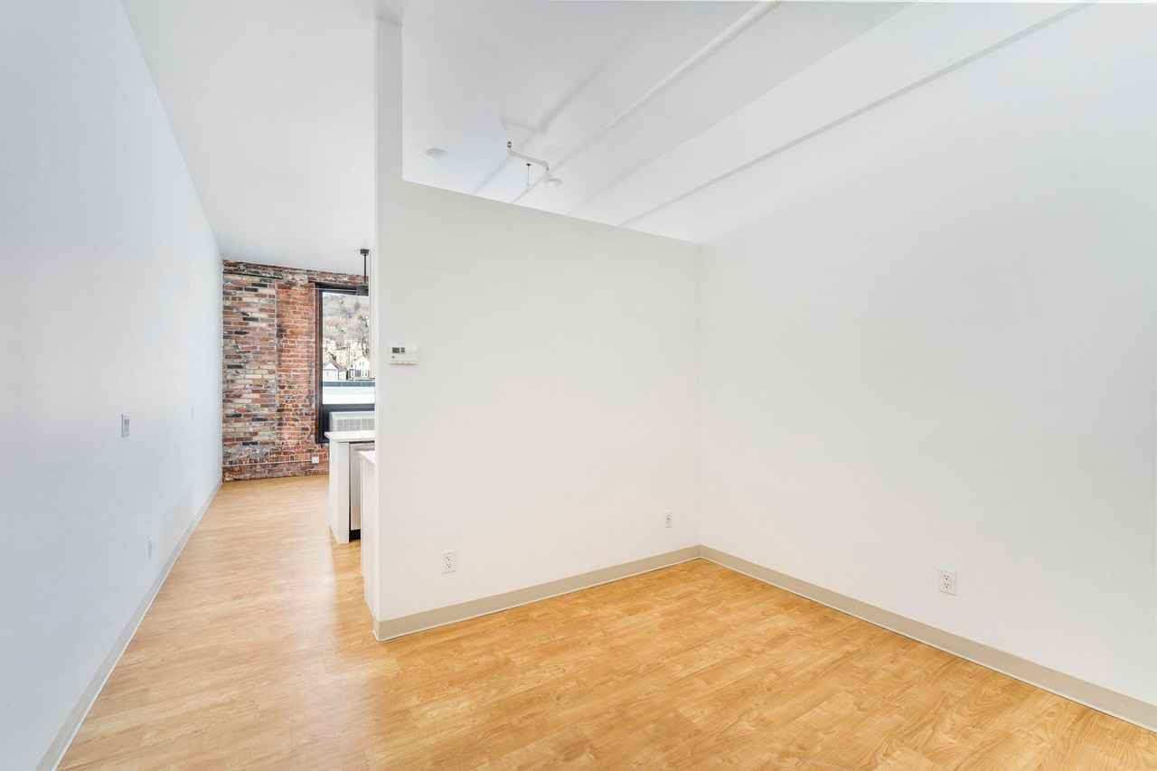 Enger Lofts - Photo 6 of 21