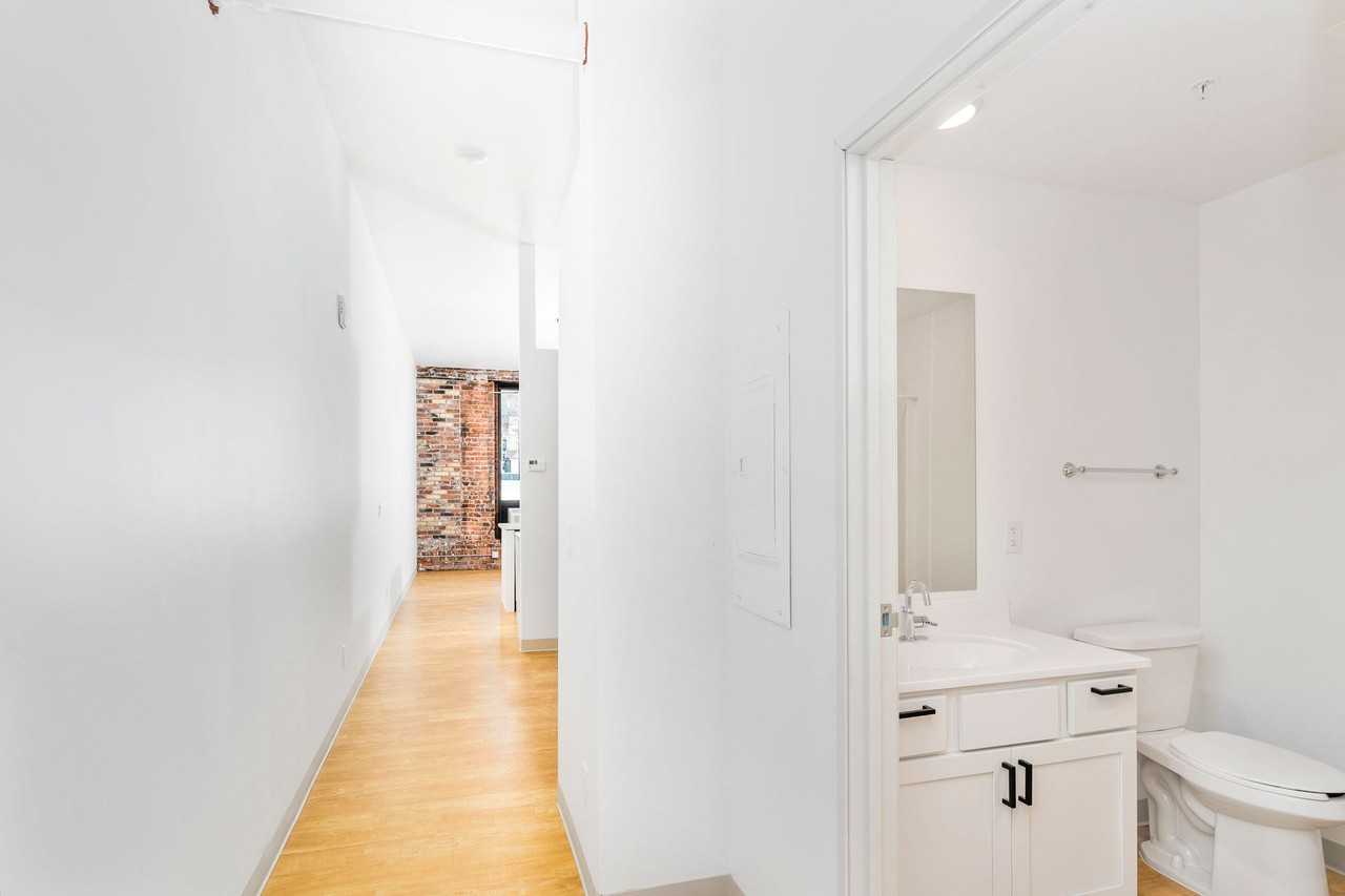 Enger Lofts - Photo 7 of 25