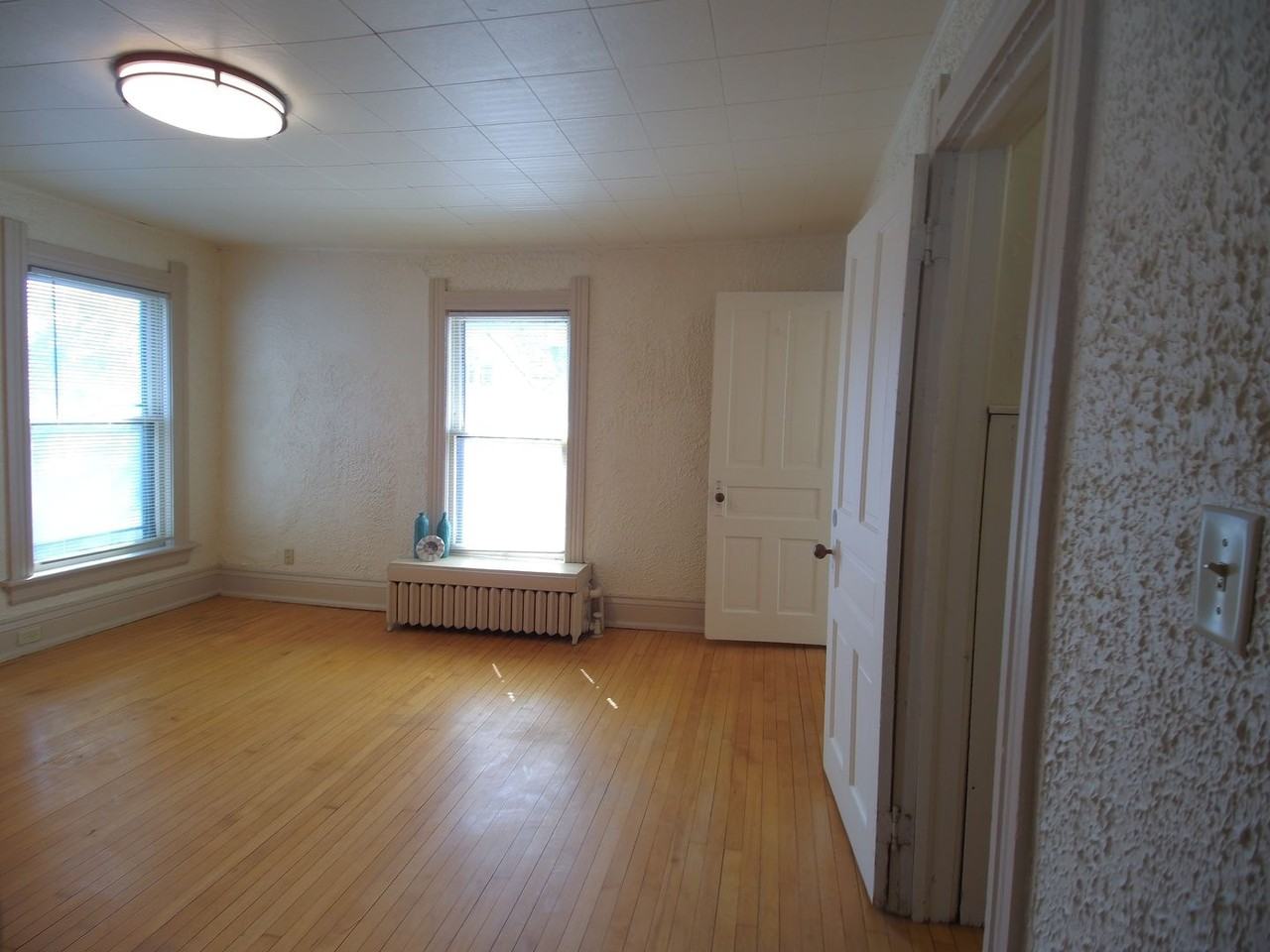 Ivanhoe House - Photo 3 of 8