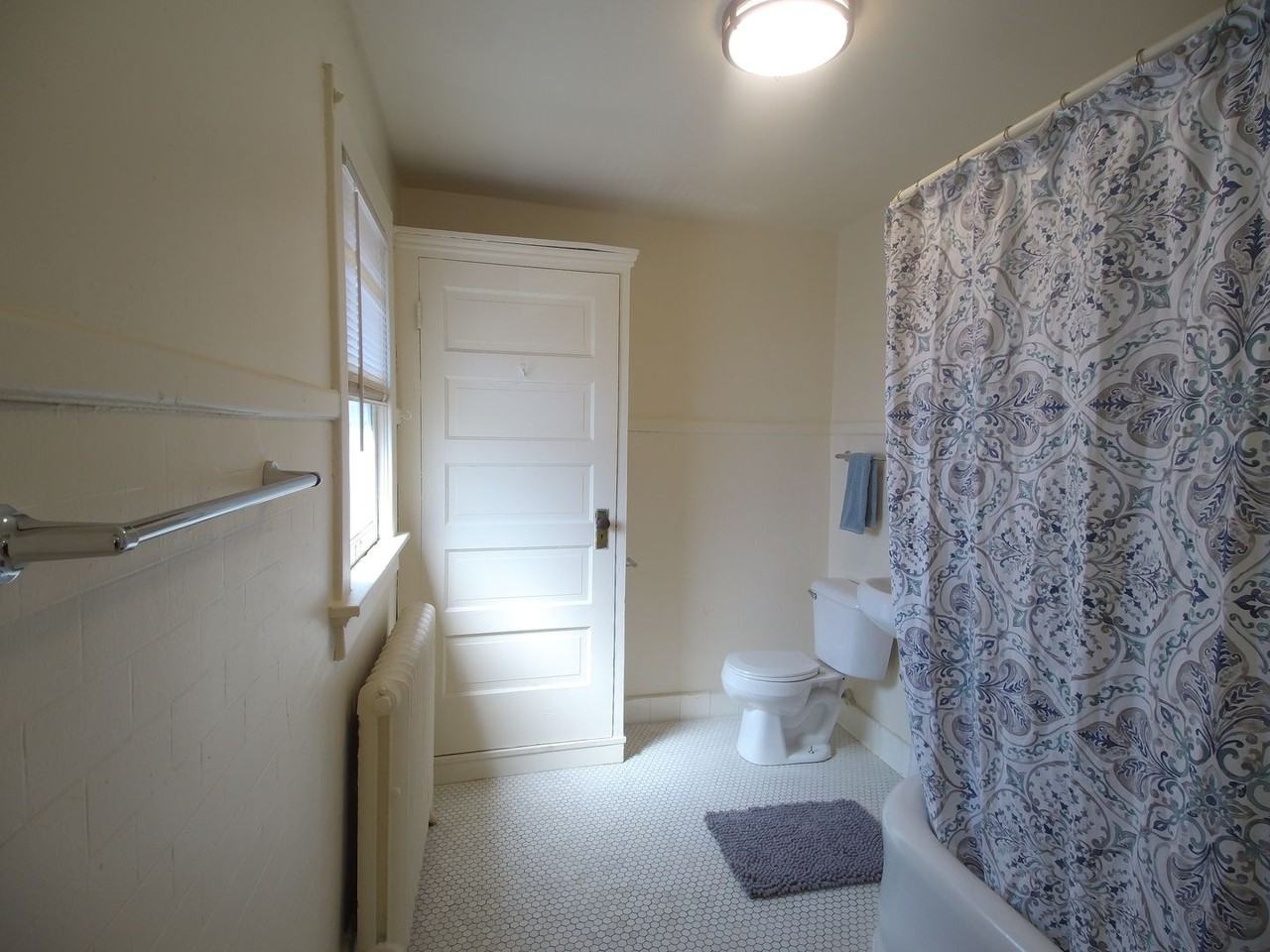 Ivanhoe House - Photo 6 of 8