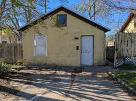 featured image of 19 W King Ave