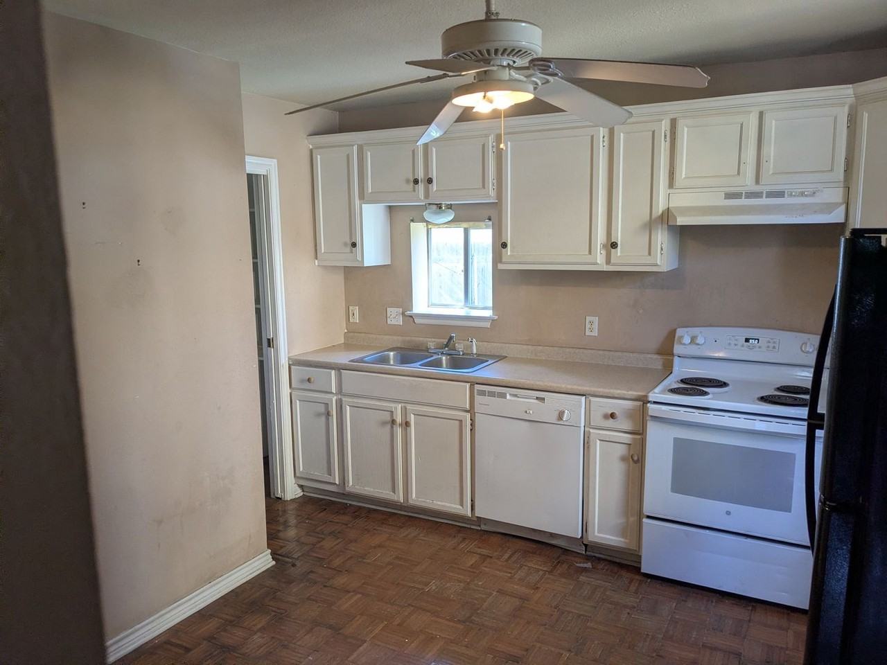 19 W King Ave - Photo 2 of 11