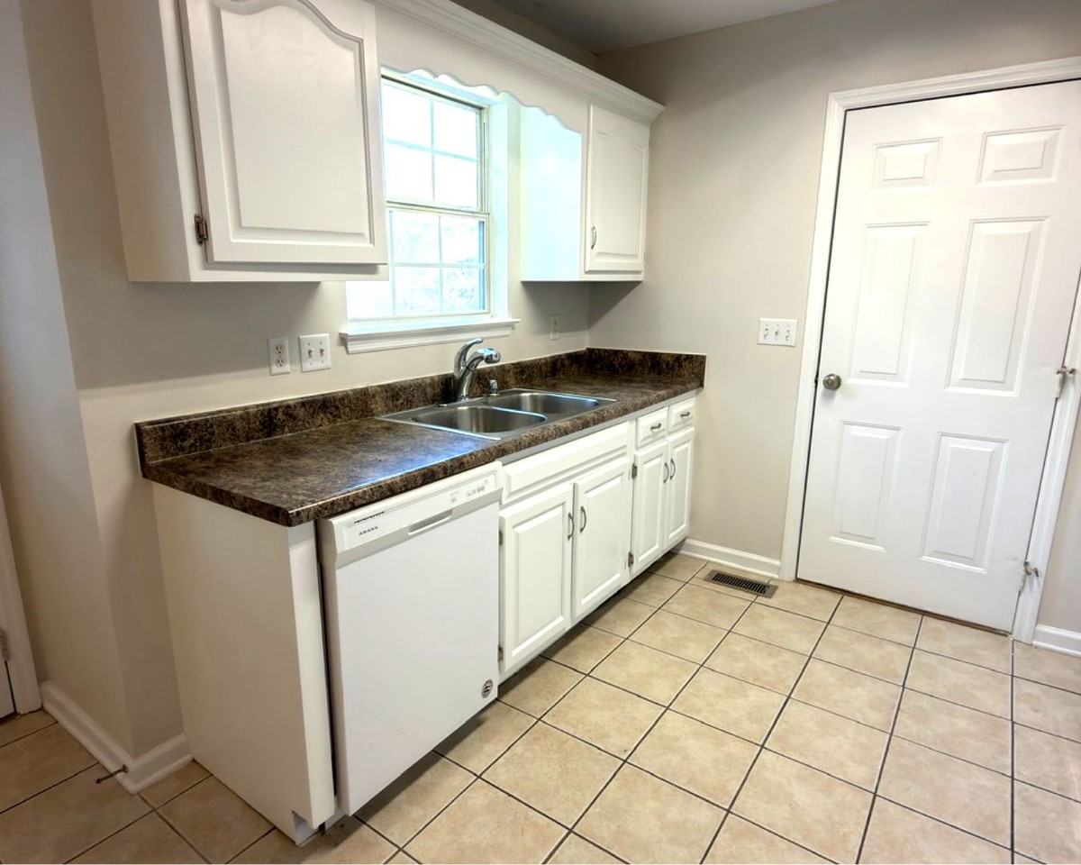 62 Spring Water Dr - Photo 7 of 26