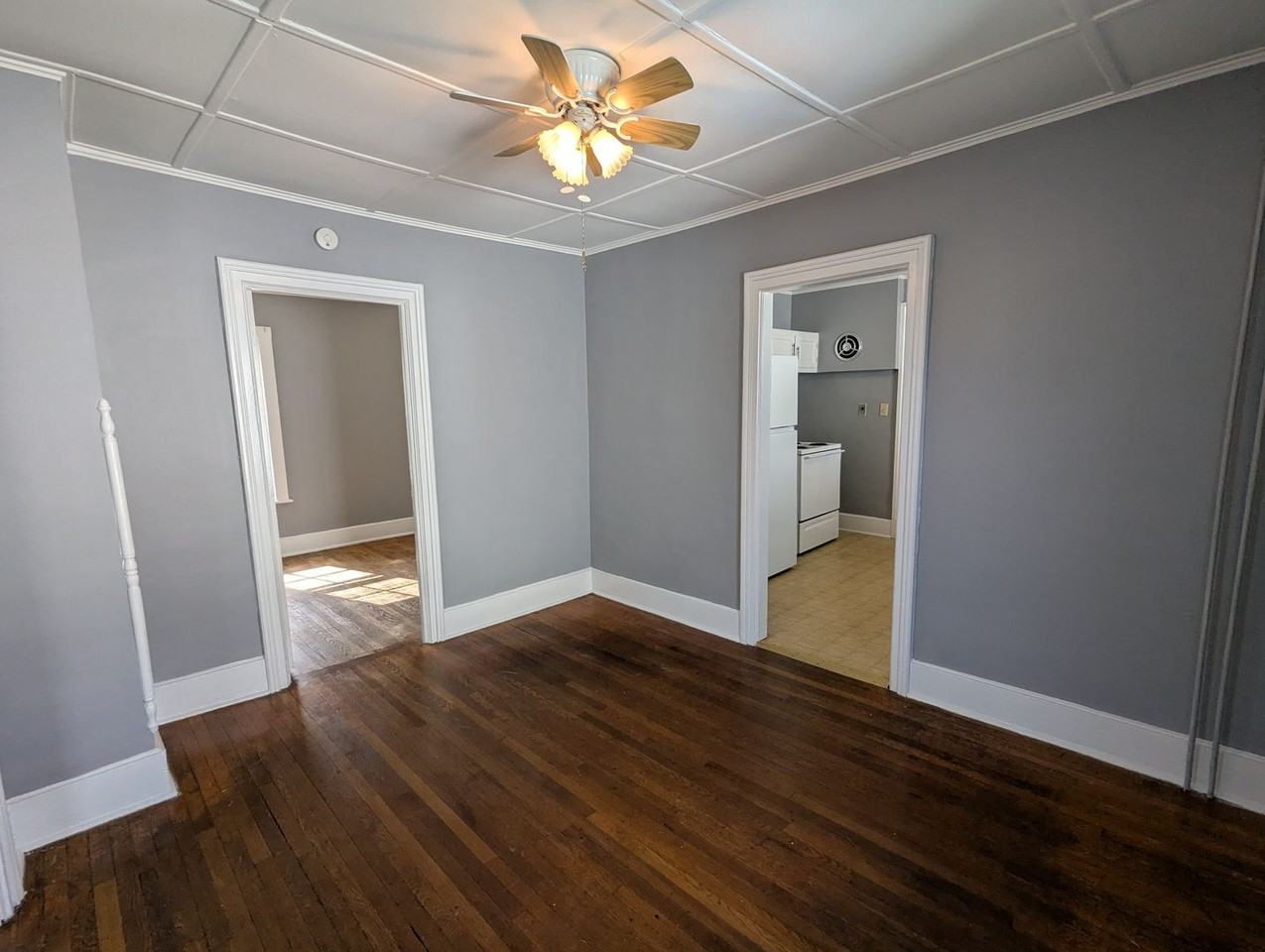 31 Central Ave - Photo 4 of 26