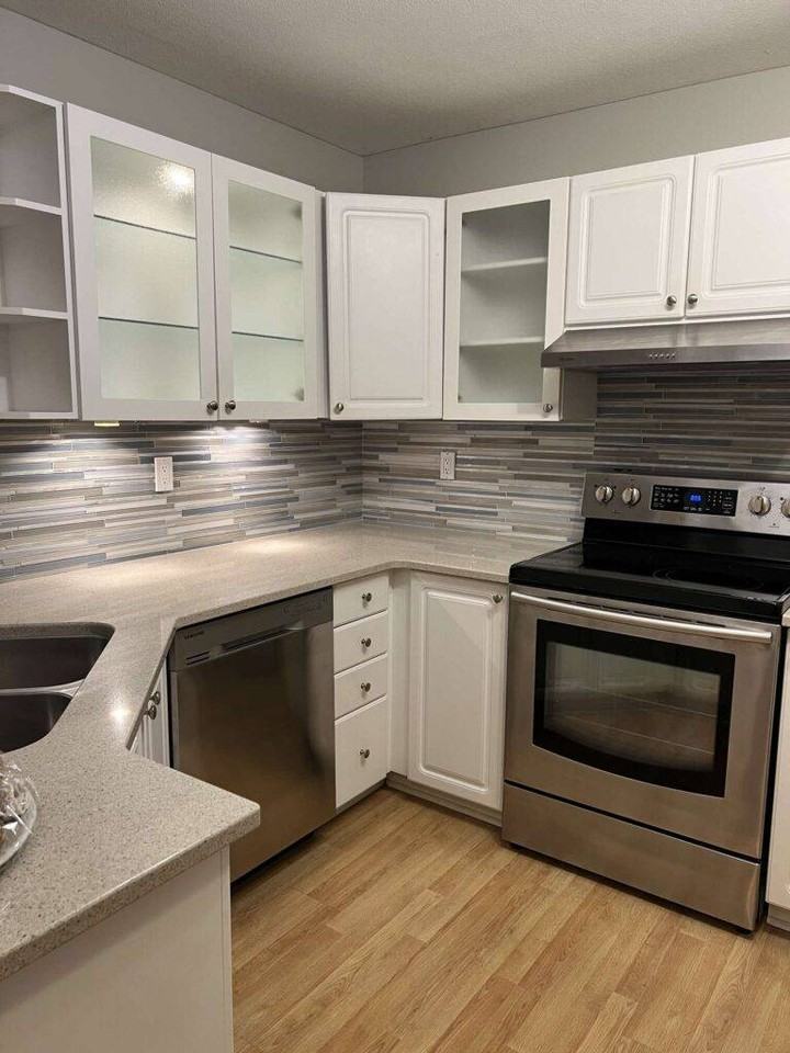 7151 121 Street #111 - Photo 4 of 15