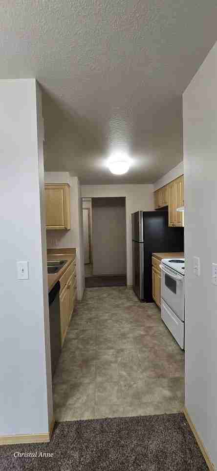 181 E Peebles Ct - Photo 3 of 27