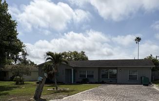 3386 Honeysuckle Rd - Photo 1 of 1