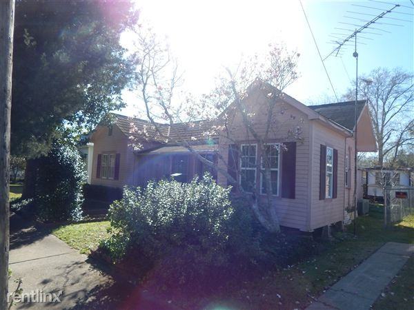 621 S 5th St - Photo 2 of 13