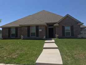 7408 Topeka Dr - Photo 1 of 1