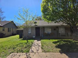 featured image of 3404A Leon St