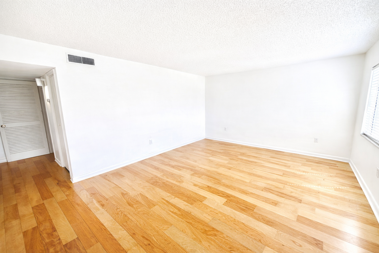 2505 N Alafaya Trl - Photo 3 of 15