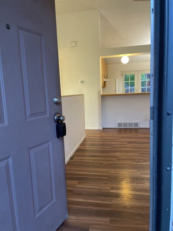 3207 Gatlin St - Photo 3 of 50