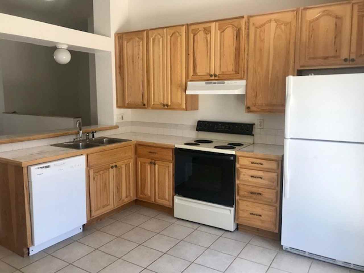 3207 Gatlin St - Photo 6 of 50