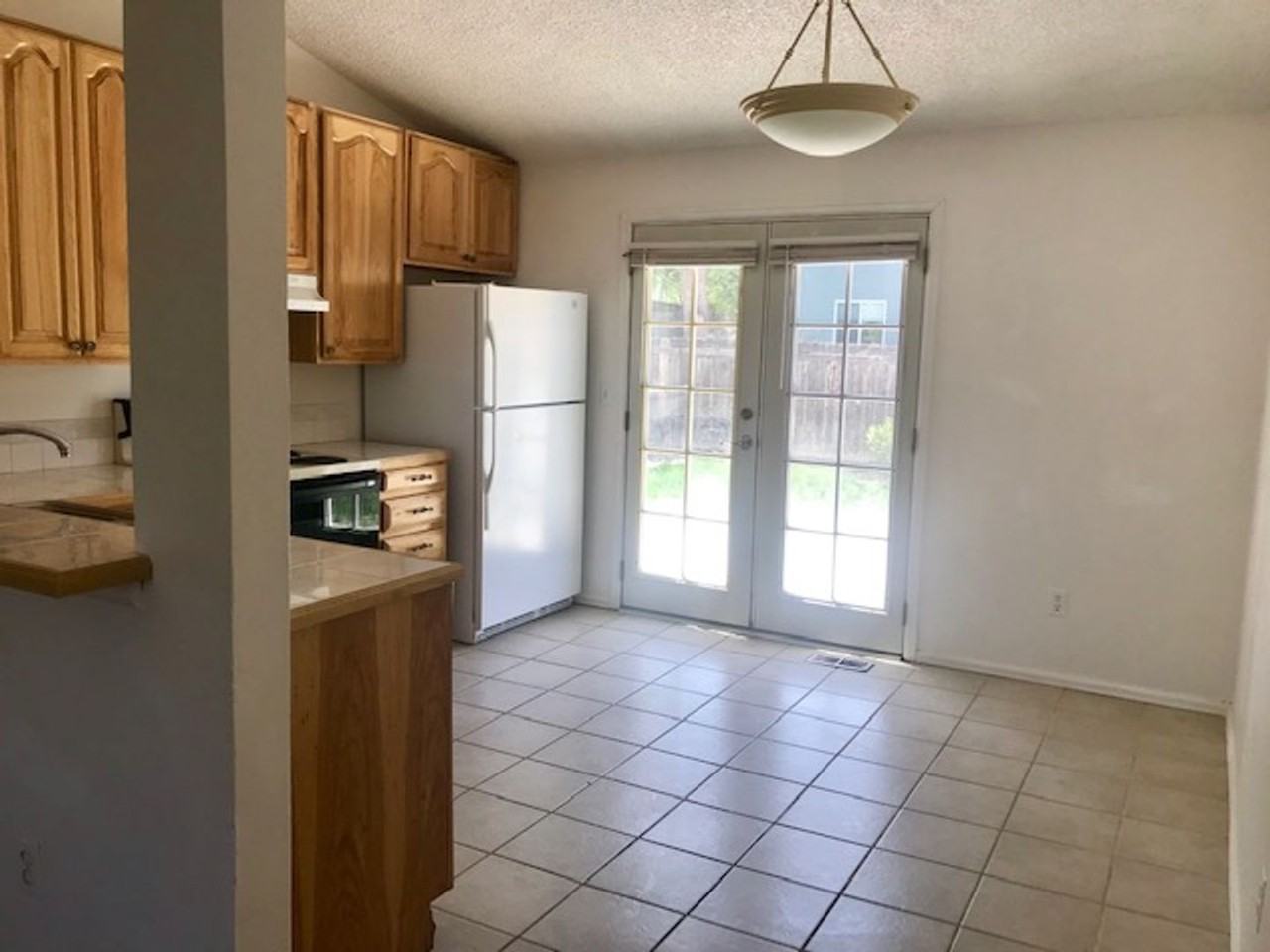 3207 Gatlin St - Photo 7 of 50