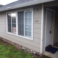 featured image of 614 E 9th St