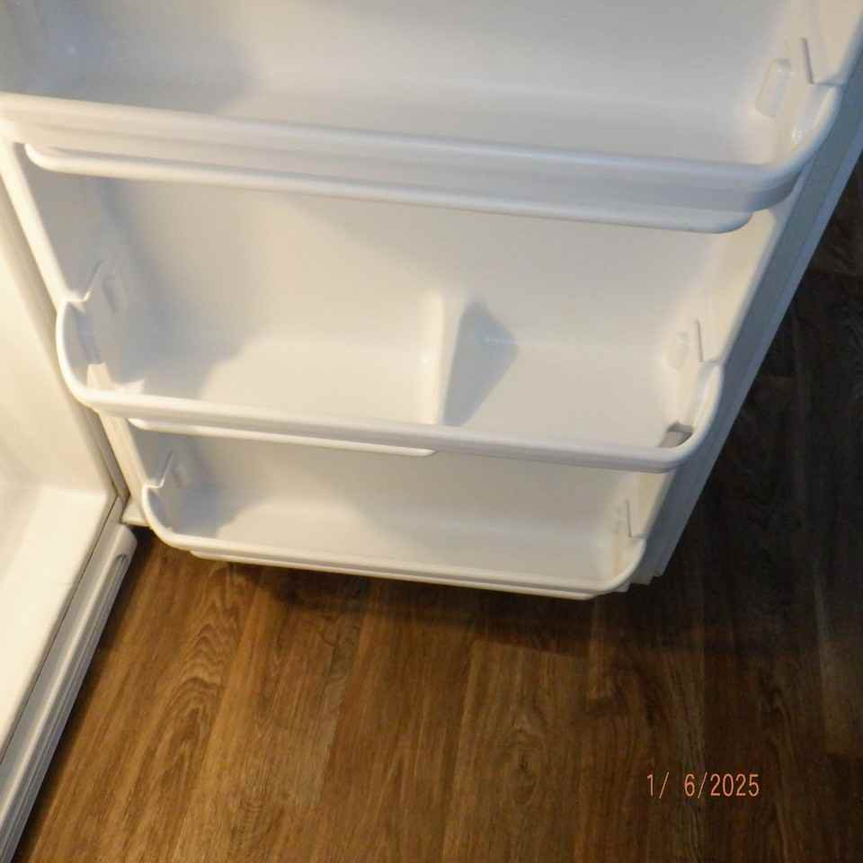 614 E 9th St - Photo 3 of 37