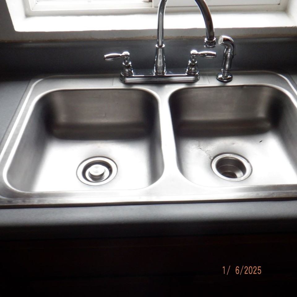 614 E 9th St - Photo 7 of 37