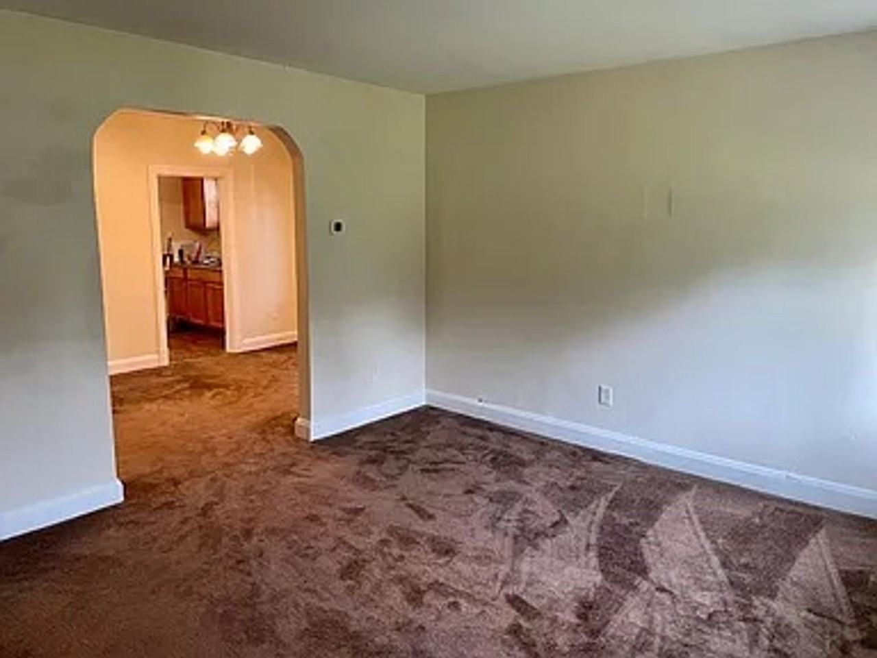 2802 Berwick Ave - Photo 4 of 36