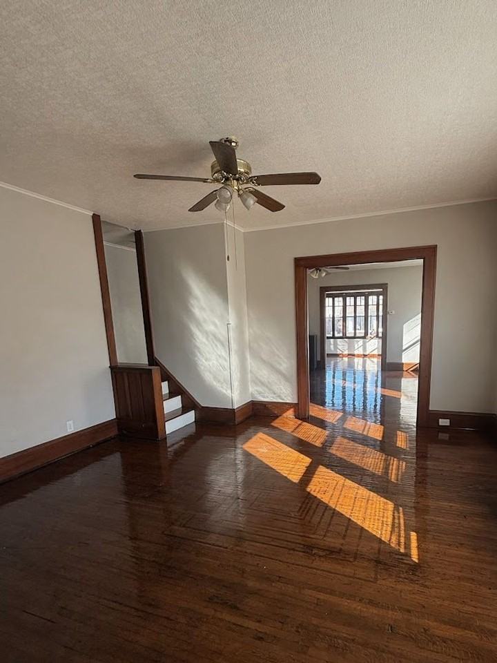 3300 6th St Sw - Photo 4 of 19